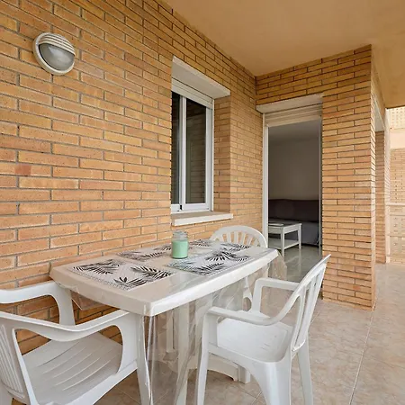 Apartment En Con Piscina Compartida Cunit
