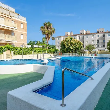 Apartment En Con Piscina Compartida Cunit